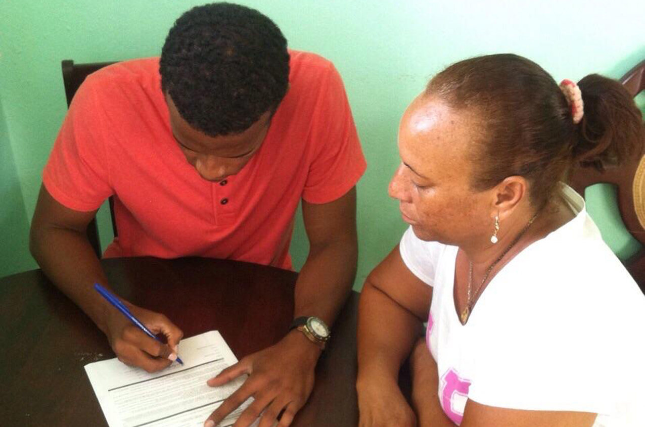 Baseball signs Erik Bautista of the Dominican Republic
