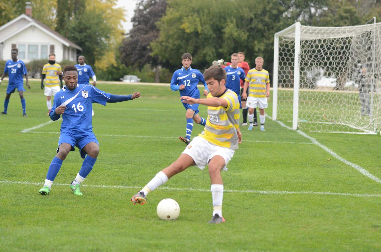 Juan Carrillo carries MCC to 2-1 victory over NIACC