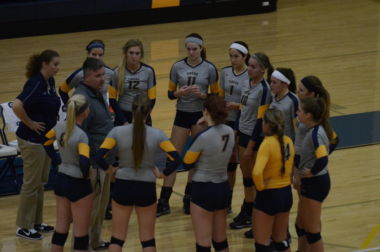 Volleyball finishes 3-1 at Panther Invitational