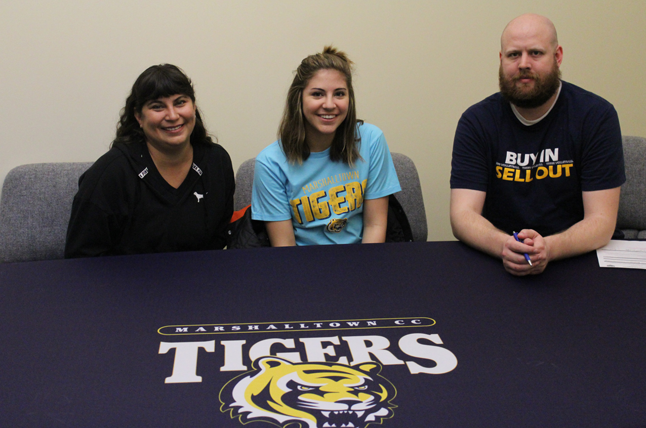 Celeste Barron-Nicoletti of Lakewood High School, joined by her mother Melissa and MCC head coach Justin Hoskins, has signed a National Letter of Intent to join the Tigers