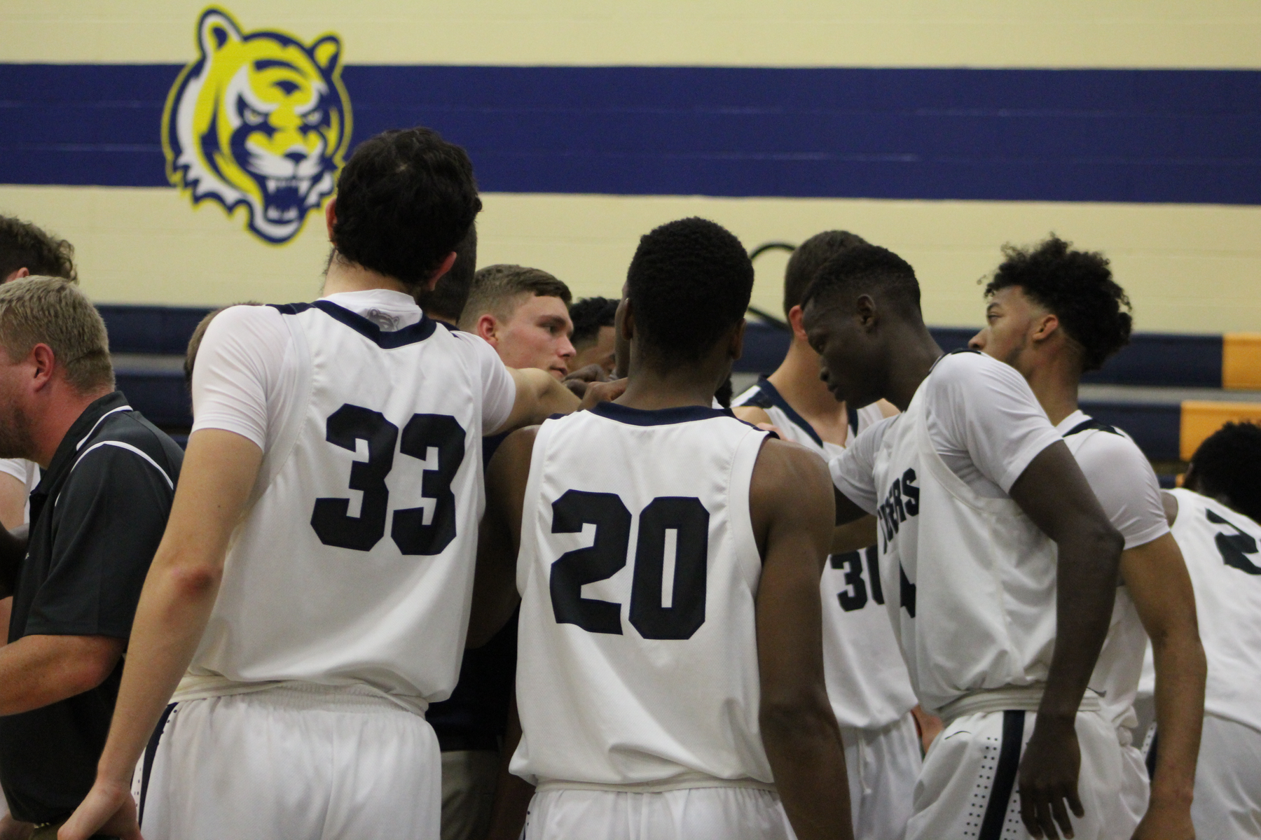 Tigers fall down the stretch to Kirkwood, 78-75
