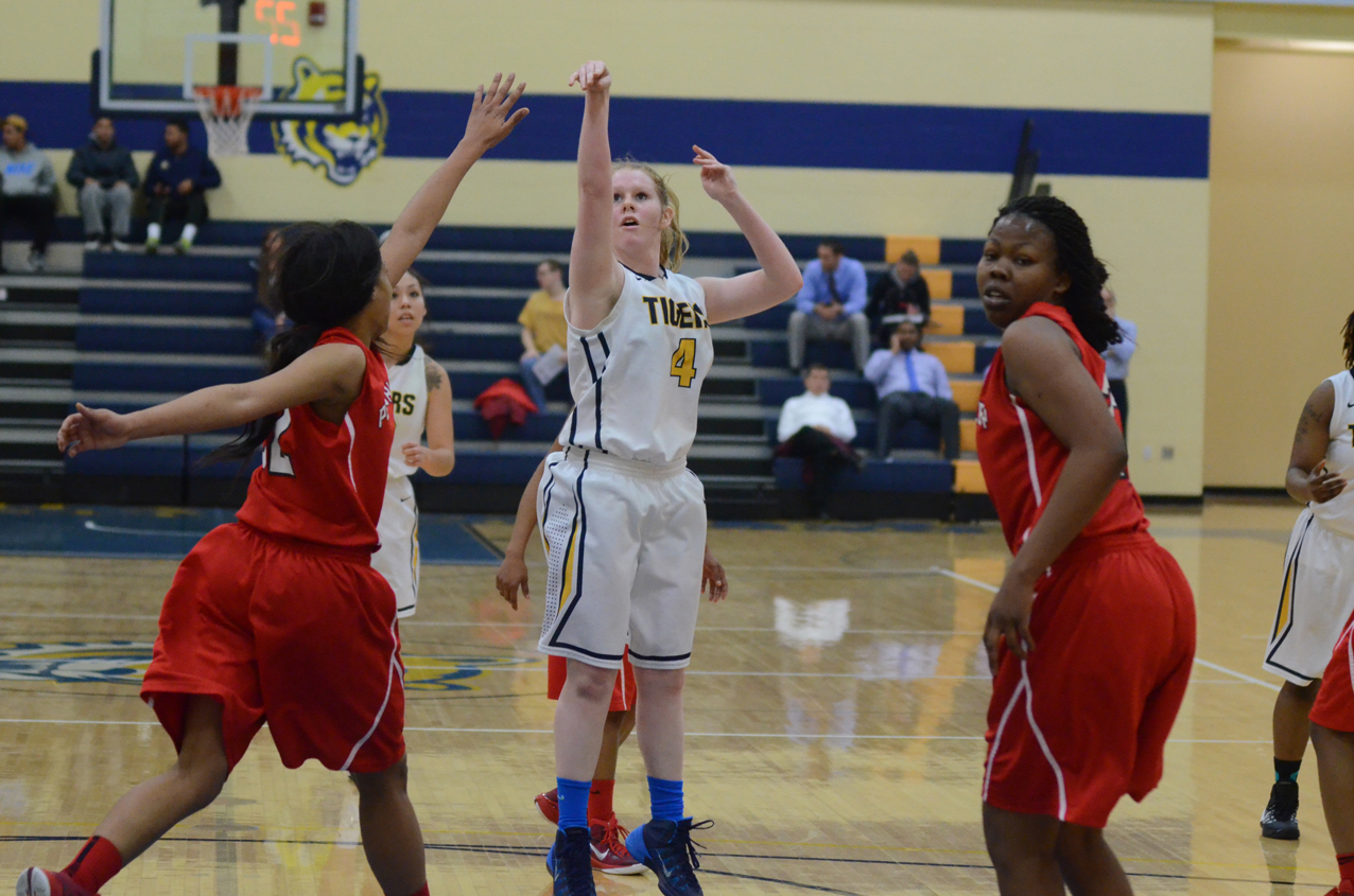 Howe lights up Penn Valley to lead MCC to 74-48 win